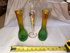 lot 40 image: Pair of Vintage Ombre Green and Amber Bud Vases and Gold Leaf Vase