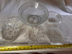lot 47 image: Variety of Anchor Hocking, Indiana Glass, & Federal Glass Serving Pieces