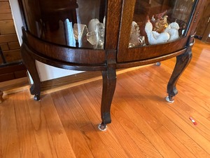 lot 51 image: Vintage Half Oval Wood and Glass Curio Cabinet with Oval Mirror (Contents inside not included)