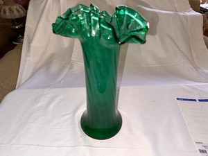 lot 79 image: Large Green Ruffled Edge Vase