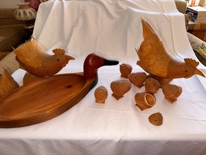 lot 96 image: Woven Chicken Decorations and Wood Duck Platter