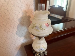 lot 111 image: Vintage Hand Painted Two Piece Floral Electric Hurrican Lamp Gone with the Wind Lamp Double Globe