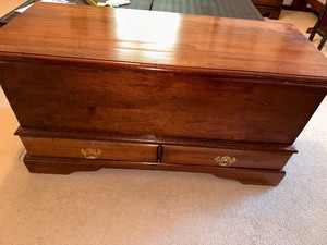 lot 112 image: Blanket Chest with Drawer