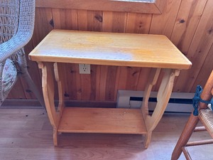 lot 131 image: Vintage Side Table