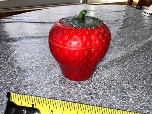 lot 137 image: 1950s Retro Hazel Atlas Milk Glass Strawberry Sugar Dish