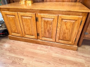 lot 154 image: Storage Unit Measuring 49 x 25 x 25