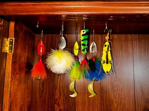 lot 211 image: Variety of Large Fishing Lures