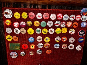 lot 215 image: Entire Lot of Vintage Threshing Buttons