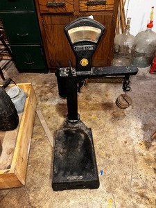lot 177 image: Antique Jacobs Scale