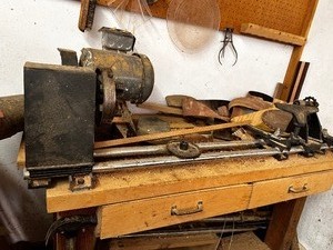 lot 253 image: Work Bench and All Items on Top - Lathes