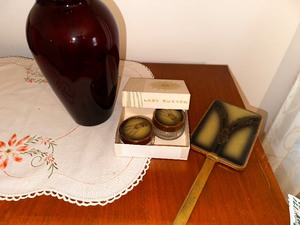 lot 173 image: Lady Buxton Vintage Vanity Set Makeup Containers and Mirror