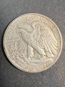 1945-D US WALKING LIBERTY HALF DOLLAR