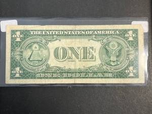 1935E US BLUE SEAL $1 SILVER CERTIFICATE
