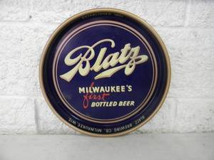 lot 9 image: VINTAGE 1940s Blatz Beer MILWAUKEES first BOTTLED BEER, BEER TRAY - NICE - ORIGINAL FANTASTIC PIECE - APPROX 13 14 - SEE PICTURES