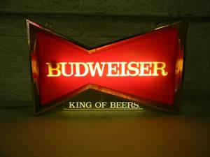 lot 20 image: RARE VINTAGE 1960s BUDWEISER KING OF BEERS BOW-TIE LIGHTED SIGN - WORKS - VERY NICE - AWESOME OLD SCHOOL PIECE - APPROX 20 By 13 - SEE PICTURES - NO RESERVE