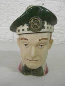 lot 18 image: RARE VINTAGE 1976 Stan Laurel EZRA BROOKS LERRY HARMON PICTURES CORP. DECANTER - VERY NICE - ORIGINAL GREAT PIECE - APPROX 10 By 7 - SEE PICTURES