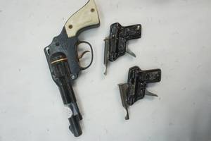 3 Plastic Cap Guns