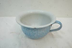 metal chamber pot