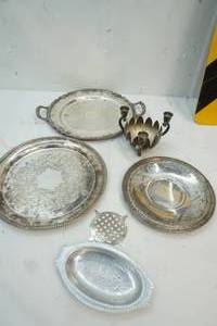 Oneida and other silver pieces