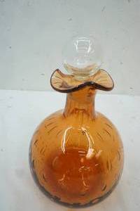 Art glass liquor bottle and stopper