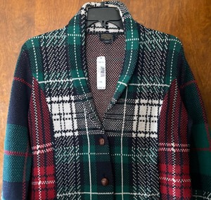 lot 126 image: New Pendleton Sweater