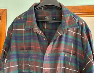 lot 151 image: Pendleton Plaid Button Up Shirt