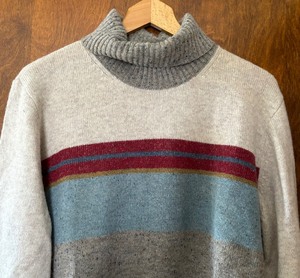 lot 174 image: Pendleton Sweater
