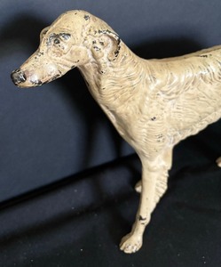 lot 184 image: Vintage Metal Dog Figurine