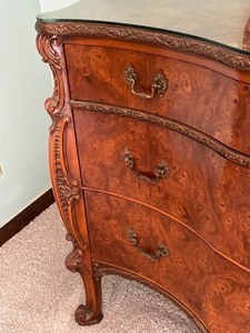 lot 18 image: Vintage French Style Dresser and Mirror