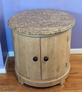 lot 60 image: Marble Topped Round Wood Side Table