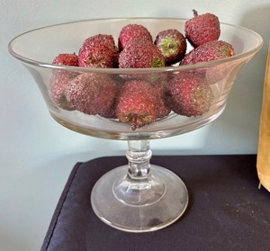 lot 328 image: Variety of Vintage Wares