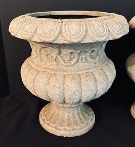 lot 342 image: Two Classy Planters