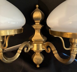 lot 353 image: Wall Mount Candle Holder