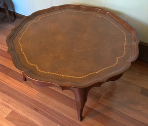 lot 360 image: Vintage Round Accent Table