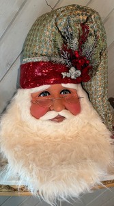 lot 400 image: Deck The Halls