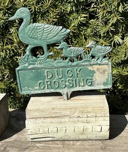 lot 413 image: Darling Duck and Horse Crossing Decorative Metal Signs