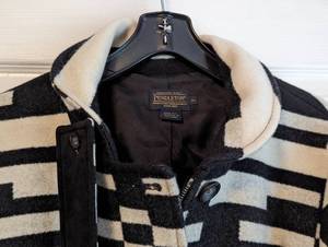 lot 82 image: Pendleton Womens Wool Button Up Jacket