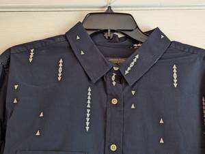 lot 89 image: New Pendleton Womens Arrow Dance Shirt