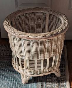 lot 225 image: Pair of Vintage Wicker Waste Baskets