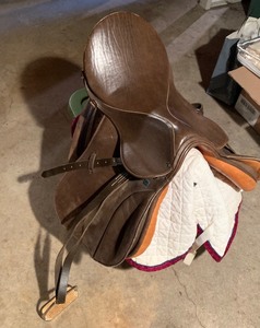 lot 295 image: English Riding Saddle and Blanket