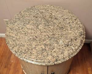 lot 12 image: Round Marble Topped Wood Side Table