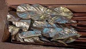 lot 460 image: Frontgate Metallic Leaf Stems