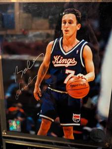 lot 478 image: Bobby Hurley Sacramento King Plaque