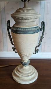 lot 488 image: Decorative Table Lamp