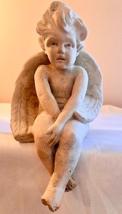 lot 280 image: Vintage Terracotta Sitting Cherubs  Angels