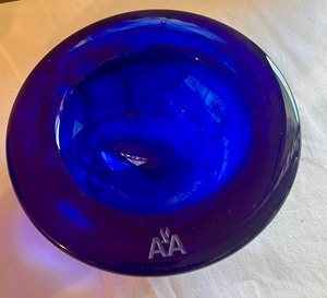 lot 285 image: Beautiful Cobalt Blue Glass Lot