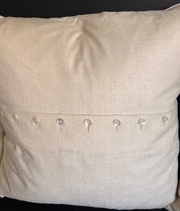 lot 276 image: Trio of Pretty Vintage Accent Pillows