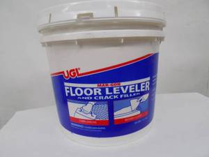 lot 8 image: 25 Lbs - UGL Floor leveler and crack filler