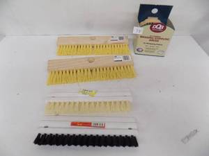 lot 78 image: 5 - Brushes - Driveway  Washing