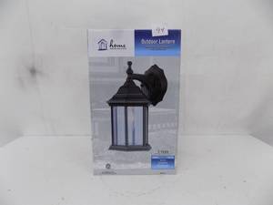 lot 94 image: Outdoor Lantern (Home impressions)